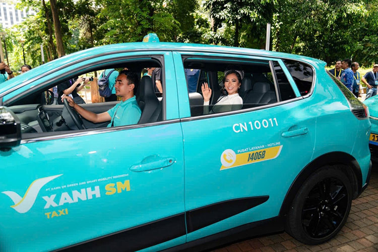 Xanh SM khai truong dich vu taxi dien tai Indonesia-Hinh-3