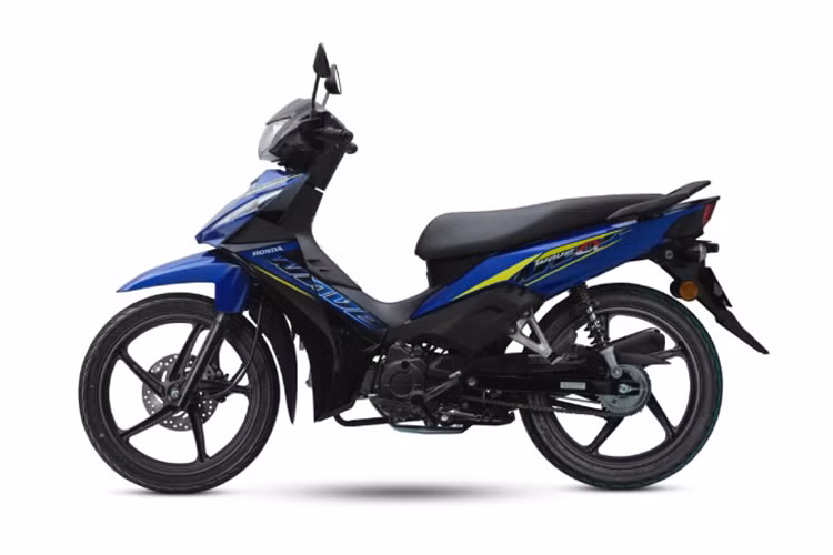 Động cơ này được trang bị hệ thống phun xăng điện tử PGM-FI, giúp cải thiện hiệu suất sử dụng nhiên liệu. Bình xăng có dung tích 4,0 lít, cho phép xe có thể di chuyển quãng đường tối đa lên đến 460 km với một lần đổ xăng.