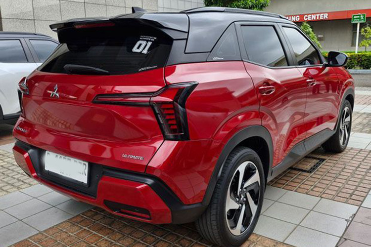 Việc Mitsubishi tung ra Xforce Hybrid vào thời điểm này cho thấy hãng đang nỗ lực bắt kịp xu hướng xe hybrid đang bùng nổ tại Đông Nam Á. Tuy nhiên, mẫu SUV này sẽ phải đối mặt với những đối thủ đáng gờm như Toyota Corolla Cross Hybrid, Honda HR-V e:HEV và Nissan Kicks e-Power.