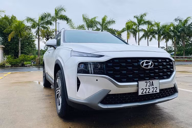 Hyundai SantaFe 2021 trung bien 