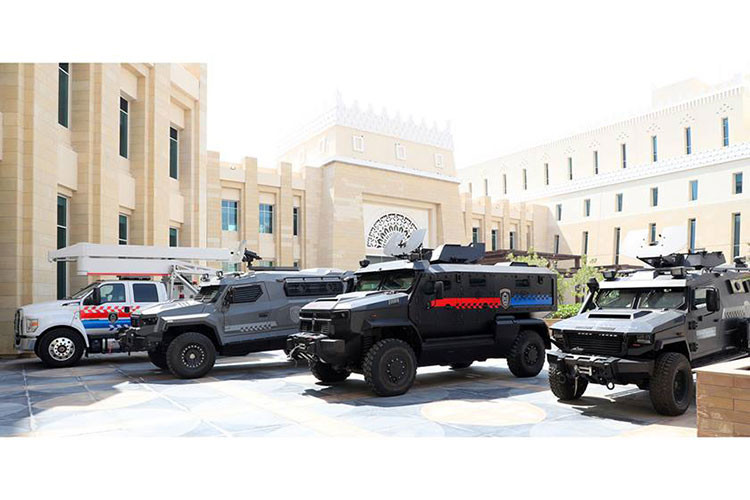 Cảnh sát Qatar được chia thành nhiều lực lượng như cảnh sát giao thông, cảnh sát cứu hộ, an ninh quốc gia và cảnh sát Hoàng gia. Dàn xe dành cho từng lực lượng cũng được sơn màu sắc khác nhau.