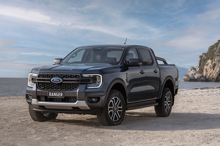 Chat Viet xuat hien trong Ford Ranger 2022 the he moi-Hinh-2