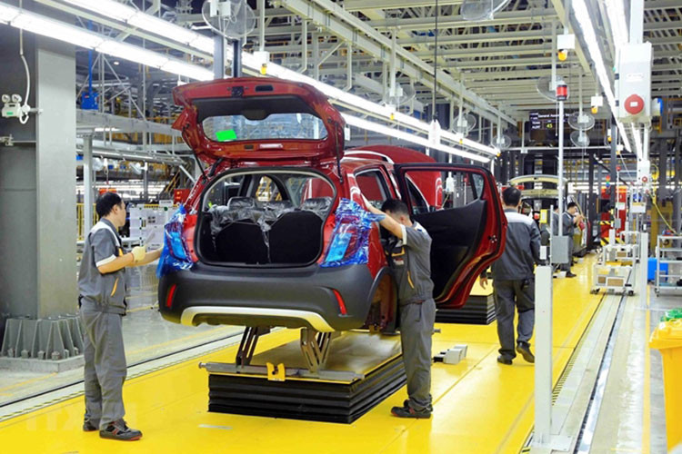 Nguoi dung Viet tam dung mua oto, cho phi truoc ba giam-Hinh-2