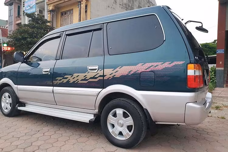 Nhiều người cho rằng Toyota Zace đời cũ rất bền bỉ nhưng thật ra mẫu xe "nồi đồng cối đá" này không có gì để mà hỏng hóc, xe trang bị những tính năng vô cùng cơ bản với một cụm động cơ đơn giản, dễ sửa chữa và bảo trì, đồ phụ tùng thay thế cũng sẵn có hoặc dễ dàng độ chế.