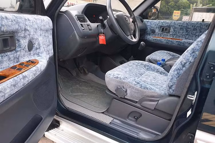 Đối với xe sử dụng gia đình thì thật sự khó có gì để mà hư sau 15 năm sử dụng. Tuy nhiên để bỏ ra số tiền lên tới 300 triệu đồng để mua xe “cổ điển” thế này vẫn là dấu hỏi đối với giới chơi xe tại Việt Nam.