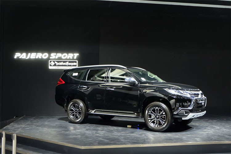 Bên dưới nắp capô của Mitsubishi Pajero Sport Rockford Fosgate 2018 là động cơ diesel MIVEC 4 xi-lanh, tăng áp, dung tích 2,4 lít, sản sinh công suất tối đa 181 mã lực tại tua máy 3.500 vòng/phút và mô-men xoắn cực đại 430 Nm. Động cơ truyền sức mạnh tới cả 4 bánh thông qua hộp số tự động 8 cấp.