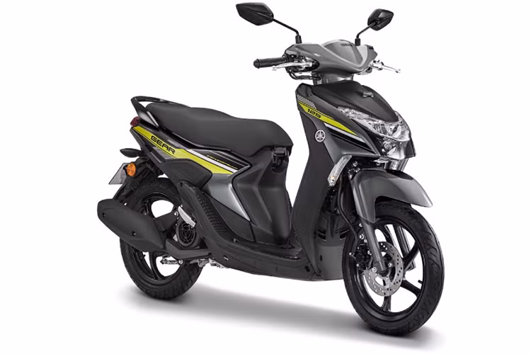 Yamaha Ego Gear 2024 mới tại Malaysia chia sẻ chung rất nhiều yếu tố từ khung sườn cho tới động cơ với mẫu xe khác tên đến từ Indonesia là Yamaha Gear.