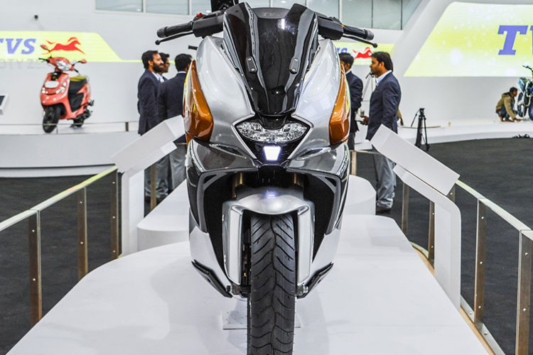 Mẫu xe ga 150cc sẽ có thiết kế mang phong cách thể thao maxi-scooter cùng với các tính năng công nghệ mới nhất. Cụ thể phần đầu xe sở hữu thiết kế cực kỳ ấn tượng, mang hơi hướng tương lai, đáng chú ý chính là ệ thống đèn full LED với nhiều tính năng công nghệ mới.