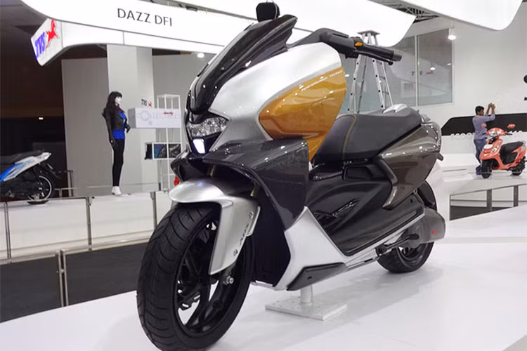 Theo báo cáo từ những tờ tạp chí chuyên ngành uy tín của Ấn Độ, TVS Motor Company hiện đang phát triển một chiếc xe tay ga 150cc hoàn toàn mới và mẫu xe ga TVS Entorq 210 2019 chính là mẫu xe sẽ được sản xuất thương mại để tung ra thị trường trong thời gian săp tới.