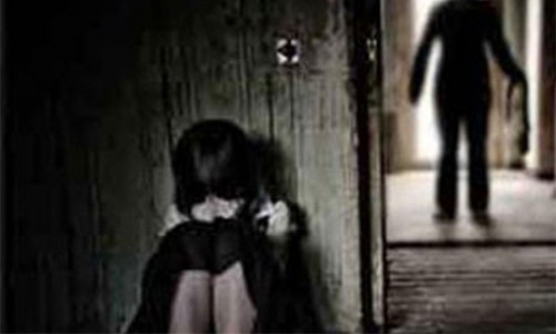 Thông tin về việc thầy giáo có hành vi dâm ô với 9 học sinh tiểu học đang khiến người dân xã An Thượng (huyện Hoài Đức, Hà Nội) bàn tán xôn xao.