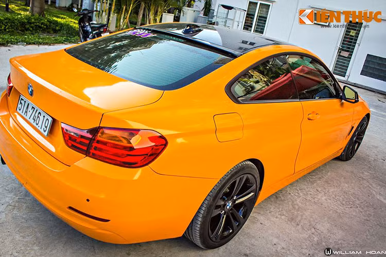 Xe được trang bị động có TwinPower Turbo có 4 xy lanh thẳng hàng, tăng áp kép, dung tích 2,0 lít, công suất 245 mã lực, mô-men xoắn 350 Nm kết hợp cùng hộp số tự động 8 cấp có lẫy chuyển số trên vô-lăng.