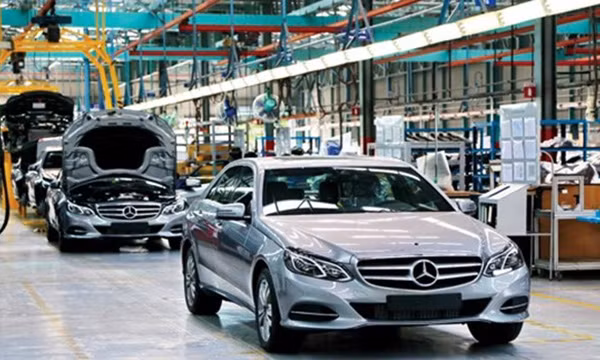 Thi truong oto Viet dang thu hut gioi dau tu-Hinh-3