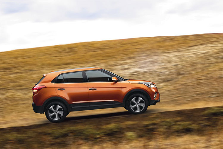 Xe được trang bị an toàn với phiên bản thấp nhất bao gồm 2 túi khí trước và đi kèm hệ thống chống bó cứng phanh ABS tiêu chuẩn. Bản cao cấp, mẫu crossover này sẽ có thêm 6 túi khí, hệ thống cân bằng điện tử, hỗ trợ khởi hành ngang dốc, cảm biến đỗ xe phía sau và camera lùi.