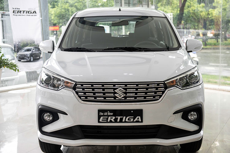 Đáng chú ý khi mẫu xe từng có thời điểm bán chạy của hãng Suzuki, nay lại lọt vào tốp xe bán ế của tháng 12 khi doanh số chỉ đạt 114 xe. Hiện Suzuki Ertiga bán ra với hai phiên bản là 5MT với doanh số là 50 xe và 4 MT với doanh số là 64 xe. Cộng đồn cả hai phiên bản này là 1.198 xe đến tay khách hàng.