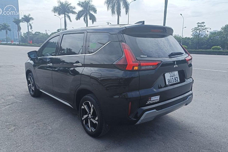 Mitsubishi Xpander hiện đang là vua phân khúc MPV phổ thông tại Việt Nam với doanh số áp đảo tất cả các thành viên còn lại trong nhóm. Kết thúc 9 tháng của năm 2022, đã có tất cả 16.113 chiếc Xpander được bàn giao tới khách hàng, trong khi con số này của đối thủ sừng sỏ Toyota Veloz Cross chỉ dừng lại ở mức 9.659 xe.