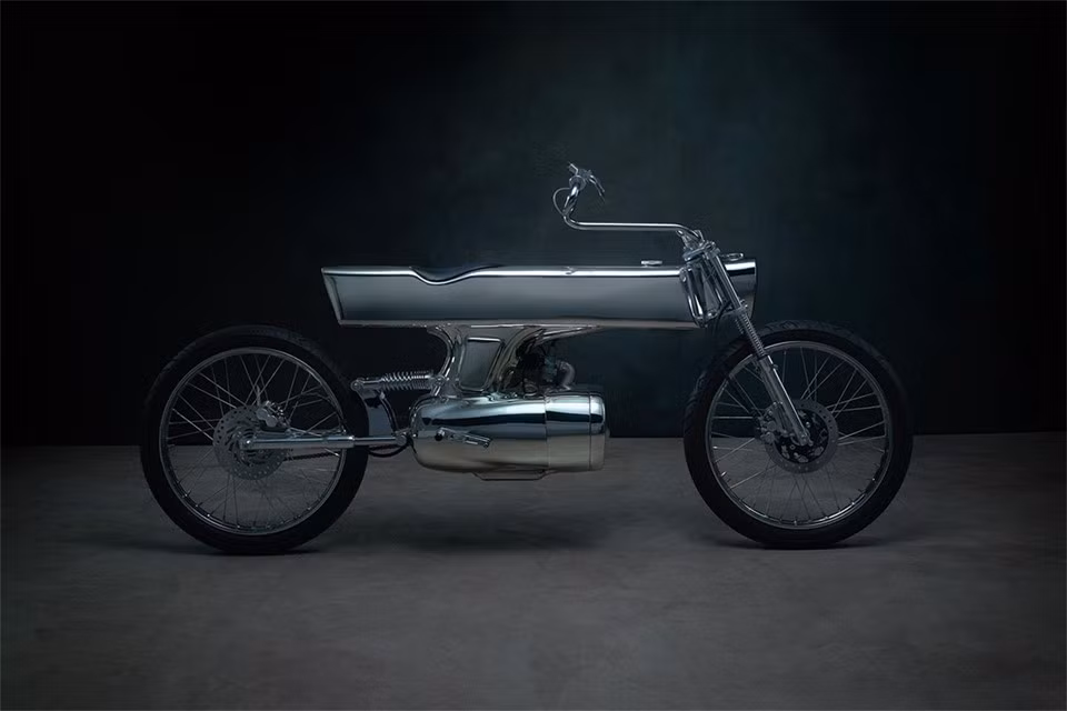 Bản độ L-Concept mang phong cách đến từ tương lai và xứng đáng được gọi là một tác phẩm nghệ thuật. Tổng thể, chiếc môtô Bandit9 L-Concept độ chỉ nặng 135 kg và dài 2,3 m. Phần thân xe và vỏ động cơ làm bằng thép không gỉ, được đánh bóng để đạt độ sáng như chrome cao cấp.