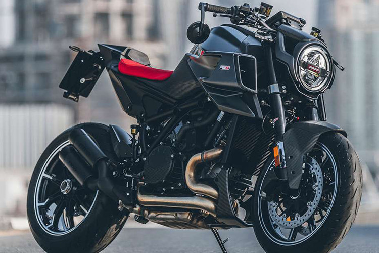 Theo đó, KTM Việt Nam hiện đang tiến hành nhận đặt cọc cho Brabus 1300 R hàng hiếm và hẹn giao xe trong quý IV/2022, giá xe Brabus 1300 R trong nước dự kiến sẽ rơi vào khoảng hơn 2 tỷ đồng.