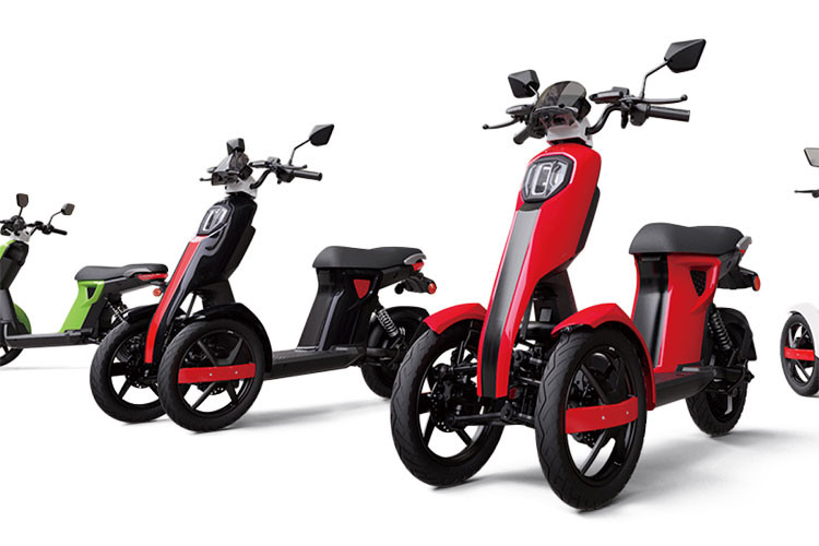 Các mẫu xe điện không xả khí thải, thân thiện môi trường đang ngày một trở nên phố biến tại nhiều nơi trên thế giới. Vì vậy, vô số những công ty khởi nghiệp cũng đã được thành lập và không ngừng tung ra những sản phẩm đa dạng về chủng loại, tính năng để đáp ứng thị trường đang phát triển nhanh này. Một công ty như vậy là Leaf Energy và sản phẩm mang tên Leaf D05 2022 mới.