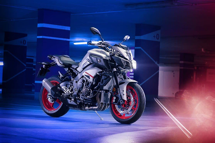 Như đã biết, một trong những mẫu Hyper Naked-Bike được đánh giá cao nhất thế giới là Yamaha MT-09 mới với ngoại hình nhỏ gọn, sức mạnh tuyệt vời cùng loạt công nghệ ấn tượng.