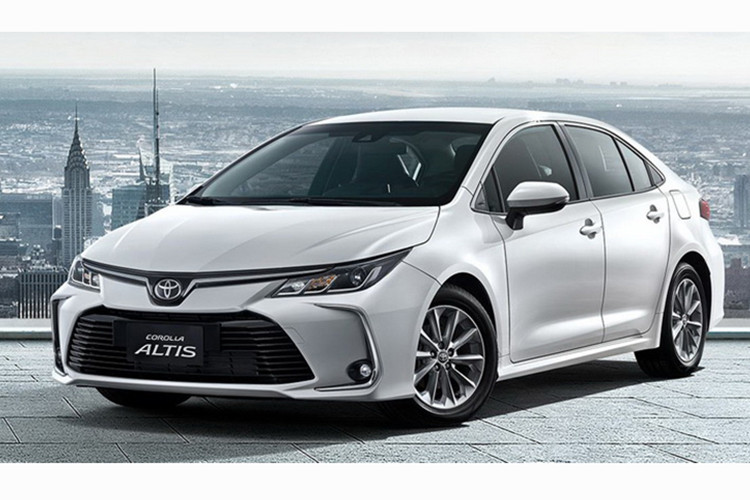 Về thiết kế, Toyota Corolla Altis 2019 tại Thái Lan sẽ giống xe ở Đài Loan và khác xe ở Mỹ. Giá xe Toyota Corolla Altis 2019 tại Thái Lan sẽ dao động trong khoảng từ 700.000 - 1.000.000 Baht (khoảng 526 - 751 triệu đồng). Sau Thái Lan, Toyota Corolla Altis 2019 được kỳ vọng sẽ sớm về Việt Nam vào cuối năm nay.