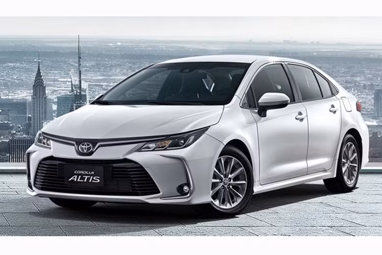 Về thiết kế, Toyota Corolla Altis 2019 tại Thái Lan sẽ giống xe ở Đài Loan và khác xe ở Mỹ. Giá xe Toyota Corolla Altis 2019 tại Thái Lan sẽ dao động trong khoảng từ 700.000 - 1.000.000 Baht (khoảng 526 - 751 triệu đồng). Sau Thái Lan, Toyota Corolla Altis 2019 được kỳ vọng sẽ sớm về Việt Nam vào cuối năm nay.