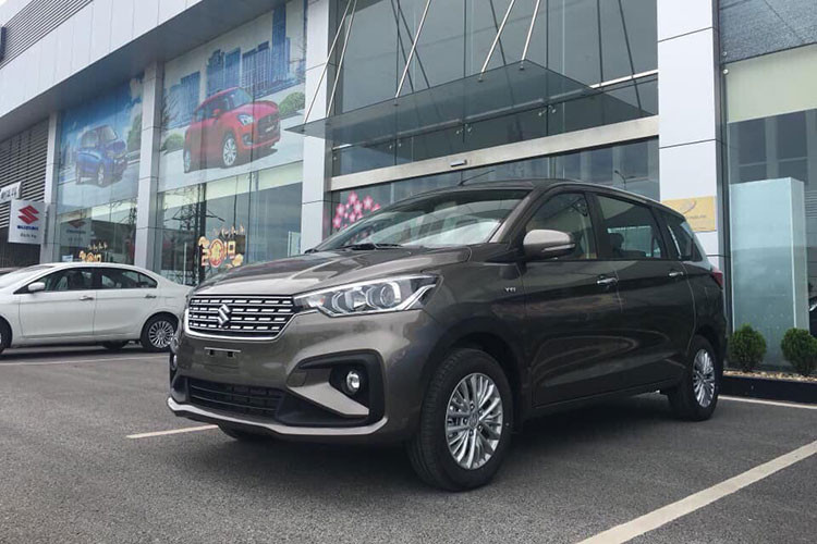 Thế hệ mới của chiếc MPV 7 chỗ cỡ nhỏ Suzuki Ertiga 2019 đã sẵn sàng lên kệ tại Việt Nam để đấu Toyota Avanza, Mitsubishi Xpander. Tuy nhiên, với việc thiếu hụt trang bị, cùng với việc các mẫu xe nhà Suzuki sau khi xuất hiện thường xuyên nằm trong top ế ôtô nhất Việt Nam thì Ertiga mới được dự đoán cũng sẽ khó lòng bán chạy.
