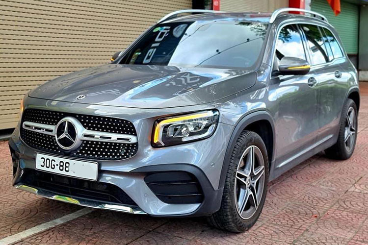 Nếu không muốn mất thời gian chờ đợi, đồng thời tiết kiệm chi phí mua xe thì lựa chọn xe Mercedes-Benz GLB chạy lướt như chiếc trong bài viết này được xem là một gợi ý khá tốt vào thời điểm này.