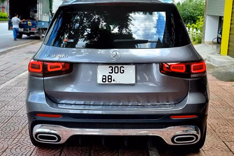 Chính vì thế, lựa chọn xe cũ đã qua sử dụng hoặc những chiếc GLB chạy lướt sẽ đáp ứng nhanh cho nhu cầu của những khách hàng muốn “cưới liền tay” dòng xe GLB, không phải mất công chờ đợi, đồng thời tiết kiệm được một phần chi phí lăn bánh... Đặc biệt là khi đại dịch Covid-19 đang diễn biến phức tạp tại Việt Nam.