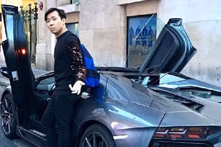 Hiện vụ việc Trấn Thành cùng hàng loạt các nghệ sỹ tên tuổi có tiếng tại việt Nam như; Hoài Linh, Đàm Vĩnh Hưng, Thủy Tiên bị "bà hoàng streamer" tố ăn chặn tiền từ thiện và yêu cầu sao kê cụ thể số tiền được quyên góp đã gây ra cuộc bàn tán sôi nổi trên mạng xã hội. 