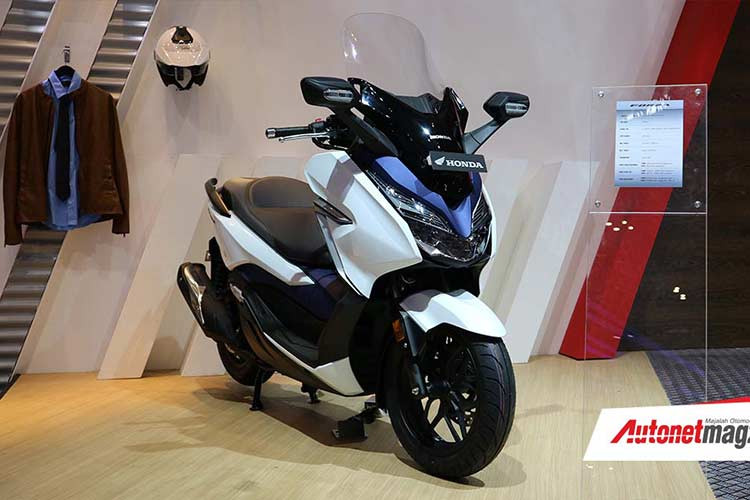 Tại triển lãm Gaikindo 2018 đang diễn ra Indonesia, thương hiệu xe máy Honda đã chính thức ra mắt mẫu xe tay ga cỡ lớn Honda Forza 250 2018 cho thị trường này. Ngay tại triển lãm, Honda tại Indonesia đồng thời cũng cho phép người dùng có nhu cầu có thể đặt mua xe ngay từ lúc này.