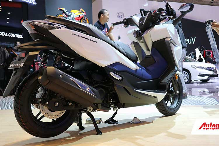 Mẫu xe tay ga này có khả năng tăng tốc từ 0-200m trong vòng 11,1 giây và đặt vận tốc tối đa 129km/h, nhanh hơn 2km/h và 0,3 giây so với phiên bản trước đó do trọng lượng đã giảm 12kg. Theo Honda, khả năng tiết kiệm nhiên liệu cũng được cải thiện đáng kể nhờ những công nghệ mới.