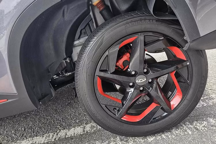 Omoda 5 Trung Quoc sap ban o Viet Nam “rung” banh khi dang chay-Hinh-4