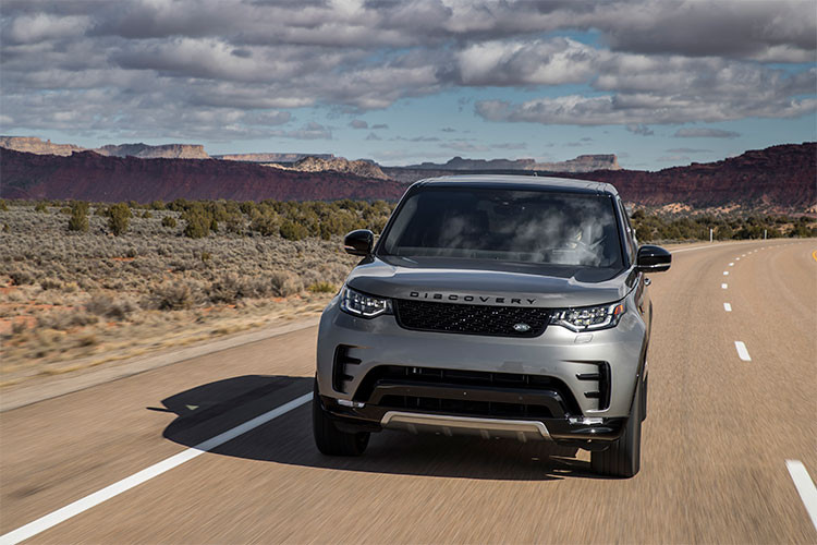 Land Rover Discovery phiên bản 2019 sẽ sở hữu mức giá từ 47.405 bảng Anh tại thị trường Anh quốc (tương đương khoảng 1,27 tỷ đồng).