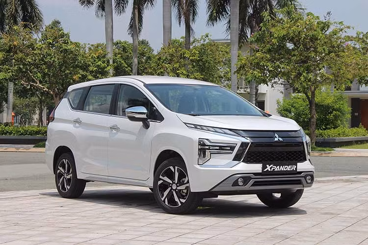  Mitsubishi Xpander Dù còn 2 tháng nữa mới hết năm 2023, nhưng dường như 99% danh xưng vua phân khúc sẽ thuộc về cái tên Mitsubishi Xpander khi có đến 14.187 xe bán ra toàn thị trường. Tuy nhiên con số này có phần thấp hơn so với cùng kỳ năm ngoái khi có đến 16.113 xe được bàn giao.