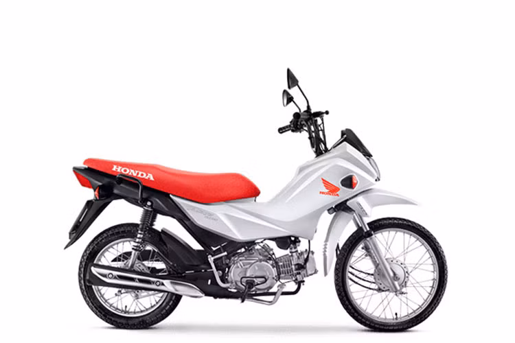 Được coi là giao điểm giữa các dòng xe số phổ thông underbone truyền thống với "cào cào" enduro/motard, xe máy Honda Pop 110i 2021 dựa trên cơ sở nền tảng khung và máy tương tự như chiếc Honda Wave 110 quen thuộc.