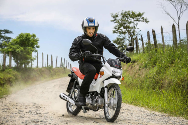 Hiện tại, giá xe Honda Pop 110i 2021 đang được phân phối tại thị trường Brazil với mức bán ra đề xuất là 7.330 Real Brazil (tương đương với khoảng 33 triệu đồng).