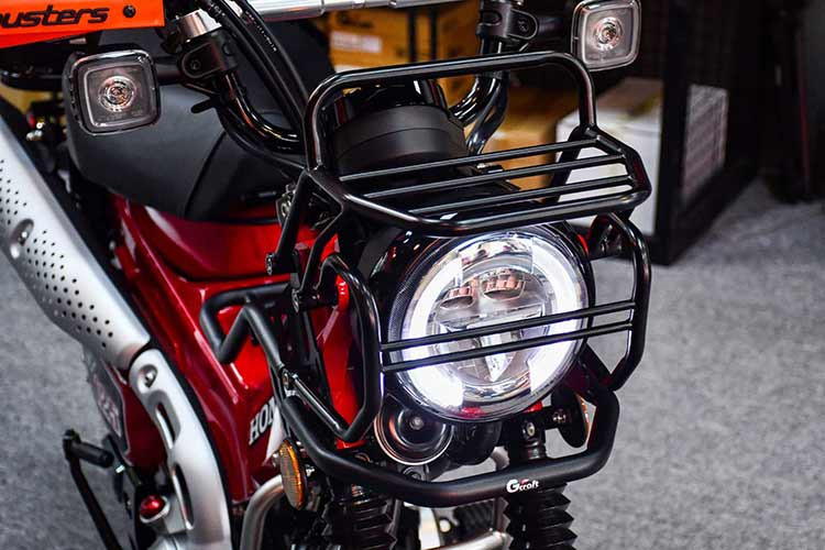Honda CT125 sở hữu kiểu dáng đậm chất cá tính phong cách, lấy cảm hứng từ CT-Series trong những năm 60 của thế kỷ trước. Bên cạnh đó, CT125 còn có những nét đặc trưng giống với mẫu xe số Super Cub C125, những chi tiết đăc trưng vừa tạo nên sự hoài cổ vừa đem lại cảm giác cá tính, hiện đại.
