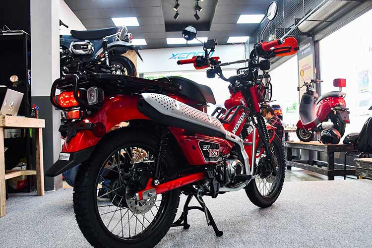 Cung cấp sức mạnh cho Honda CT125 2023 là động cơ xy-lanh đơn, dung tích 124,8 cc, làm mát bằng không khí. Honda Thái Lan không công bố hiệu suất cụ thể của CT125. Với động cơ tương tự, Honda Super Cub C125 cho ra công suất 9,2 mã lực, mô-men xoắn 10,1 Nm. 