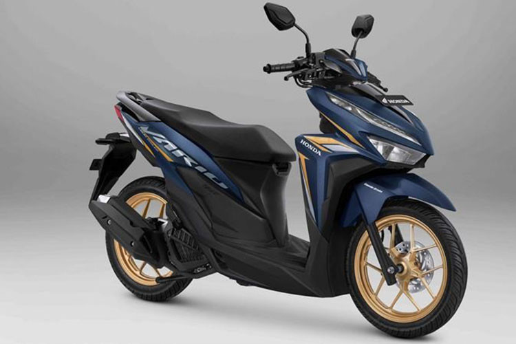 Mới đây, mẫu xe tay ga mang kiểu dáng đẹp mắt, gọn gàng đầy cuốn hút mang tên Honda Vario 125 vừa chính thức được cập nhật phiên bản mới. Theo đó, phiên bản Honda Vario 125 2021 mới được giới thiệu tại thị trường Indonesia với cập nhật màu mới thể thao và trẻ trung hơn.