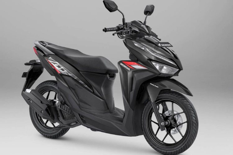 Giá xe Honda Vario 125 2021 hiện có mức bán ra ở Indonesia với đề xuất 21.005.000 IDR (33,7 triệu đồng) cho bản CBS, 21.910.000 IDR (35,15 triệu đồng) cho bản CBS-ISS, và 22.060.000 IDR (35,4 triệu đồng) cho bản màu đặc biệt.
