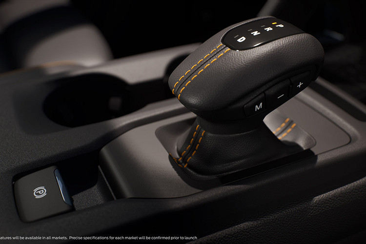 Thứ hai là động cơ xăng EcoBoost 4 xi-lanh, dung tích 2.3L mới. Trong khi đó, 2 tùy chọn động cơ còn lại của Ford Ranger 2022 được bê nguyên từ thế hệ cũ sang, đó là máy dầu 4 xi-lanh, tăng áp đơn và tăng áp kép, cùng có dung tích 2.0L.