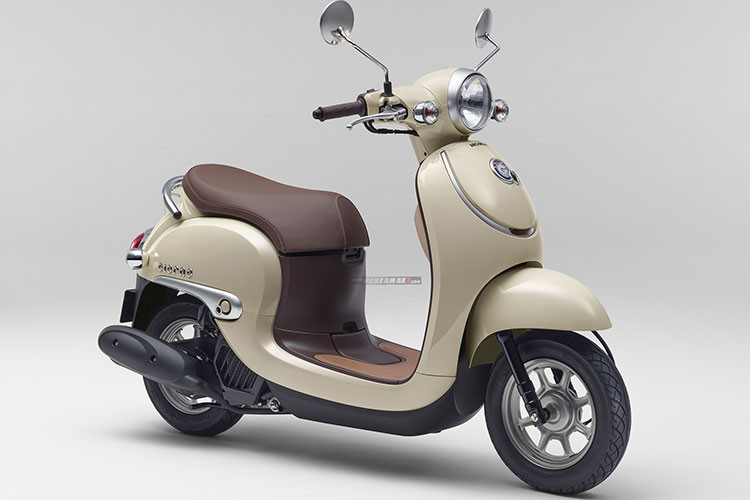 Kể từ khi chính thức có mặt trên thị trường xe hai bánh đến nay, mẫu xe ga Honda Giorno luôn nhận được sự yêu mến và quan tâm từ phía người dùng nhờ vào thiết kế đáng yêu và có khả năng đáp ứng được nhu cầu người dùng một cách rất thực tiễn.