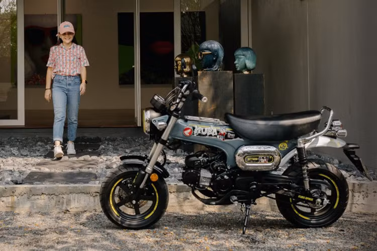 Ấn phẩm xe máy Honda DAX 125 KUBO Limited Edition bản giới hạn này mang đến một thông điệp mạnh mẽ: "Nếu đã có đủ DAX, hãy cùng nhau trải nghiệm!".