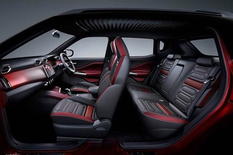 Bản Premium được bổ sung điều hòa tự động 1 vùng, riêng biến thể dùng hộp số CVT có thêm kiểm soát hành trình (Cruise control). Toàn bộ ghế ngồi được bọc nỉ hoặc da pha nỉ với họa tiết bắt mắt. Bệ tỳ tay dành cho hàng ghế trước là trang bị dành riêng cho bản Premium.