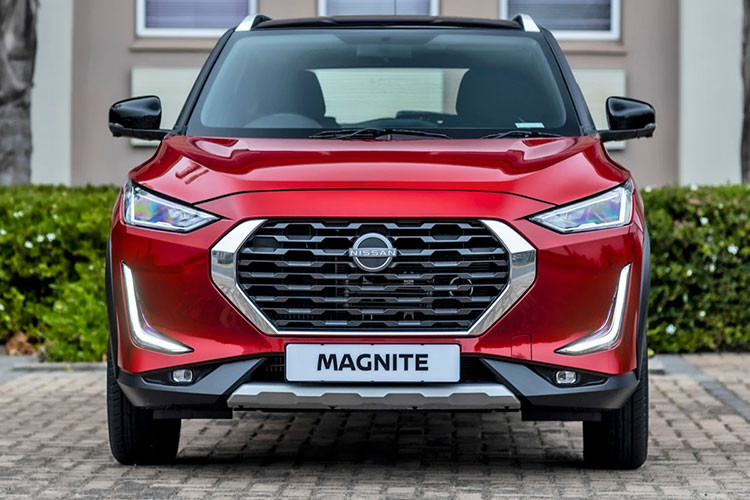 So với đối thủ cạnh tranh trực tiếp là Kia Sonet có mức giá từ 14.800 – 22.600 USD và Toyota Raize từ 15.300 – 18.500 USD, giá của Magnite cũng khá cạnh tranh trong phân khúc xe CUV gầm cao cỡ nhỏ này.