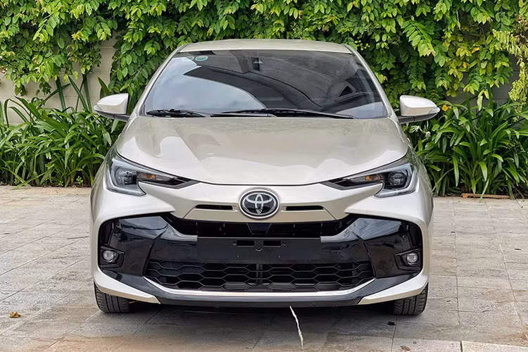 Theo các chuyên gia cho hay, với những khách hàng không ngại mua xe đã qua sử dụng và đang muốn tìm kiếm một chiếc xe bền đẹp giữ giá, chiếc Toyota Vios 2023 bản G cao cấp này có thể là một lựa chọn hấp dẫn.