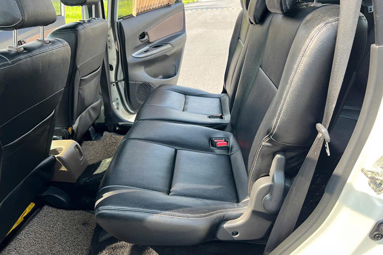 Toyota Avanza 2019 cung cấp hai tùy chọn động cơ, đáp ứng nhu cầu khác nhau của người dùng. Biến thể đầu tiên là động cơ 2NR-VE, hút khí tự nhiên, 4 xi-lanh thẳng hàng với dung tích 1.5L, cho công suất 102 mã lực và mô-men xoắn cực đại 136 Nm, kết hợp với hộp số tự động 4 cấp. 