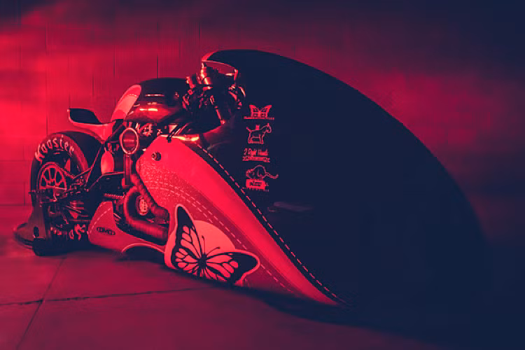 Trục cam N8 Andrews giúp Piston làm việc hiệu quả hơn, thêm vào đó bình xăng con Mikuni HSR42 hoạt động hiệu qua thông qua bộ lọc Keihin CV, tối ưu cả về lưu lượng nhiên liệu và phản ứng nhạy của bướm ga.