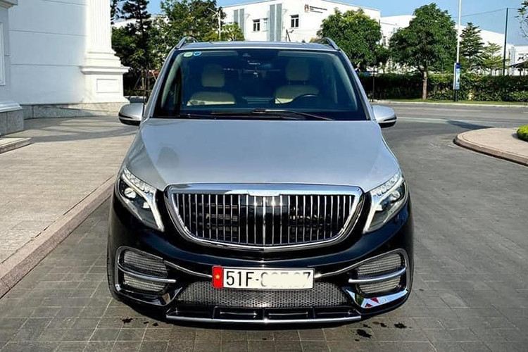Mẫu xe MPV Mercedes-Benz V-Class vốn không còn là cái tên xa lạ với người tiêu dùng trên thế giới trong phân khúc xe hơi đa dụng (MPV) hạng sang và ngay tại Việt Nam đây cũng là chiếc xe được lựa chọn khá nhiều.