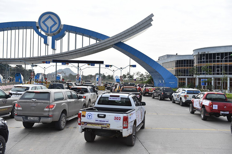 Năm nay, KOP sẽ có sự góp mặt của 104 vận động viên với 52 đội đua tranh tài ở 4 hạng: Bán tải 4x4 nguyên bản; Bán tải 4x2 nguyên bản; Bán tải 4x4 cơ bản; Bán tải 4x4 nâng cấp. Các đội đua sẽ tranh tài ở 9 đường thi khác nhau, từ SS1 tới SS9 trong khu vực đảo Tuần Châu – Hạ Long.